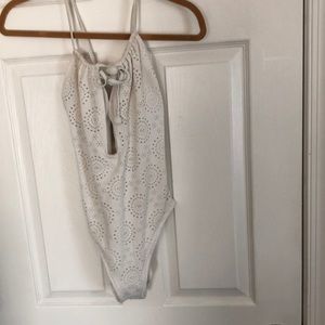 Women’s bathing suit